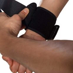 BraceUP Wrist Wraps 16 BraceUP Wrist Wraps -Exercise Equipment Shop f7696a9b362ac5a51c3dc8f098b73923 5d0a7579ca6f3
